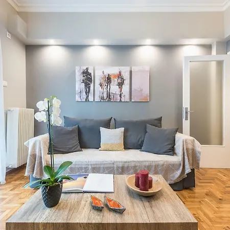 Apartment Elegant Living At The Heart Of Athens
