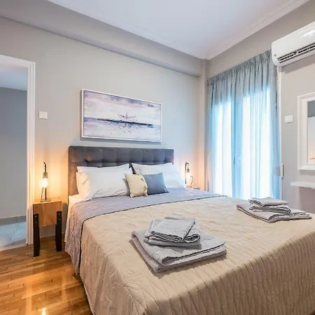 Elegant Living At The Heart Of Apartment *